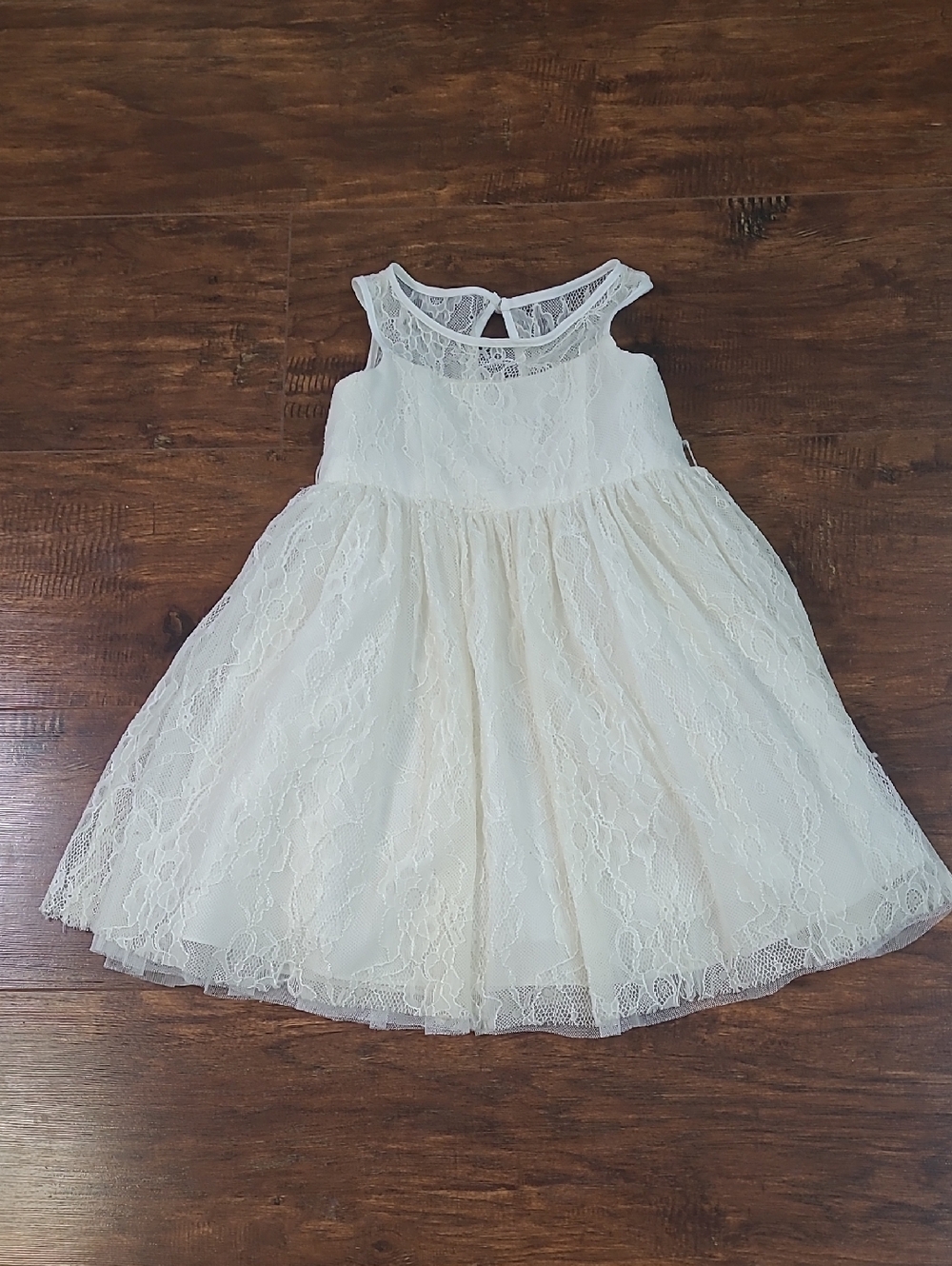 David's Bridal Ivory Lace Flower Girl Dress Size 3t